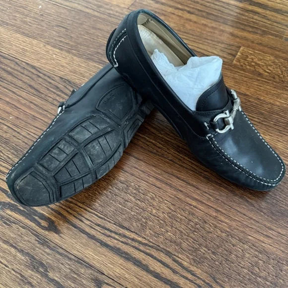 SALVATORE FERRAGAMO Black Leather Loafers Size 8.5